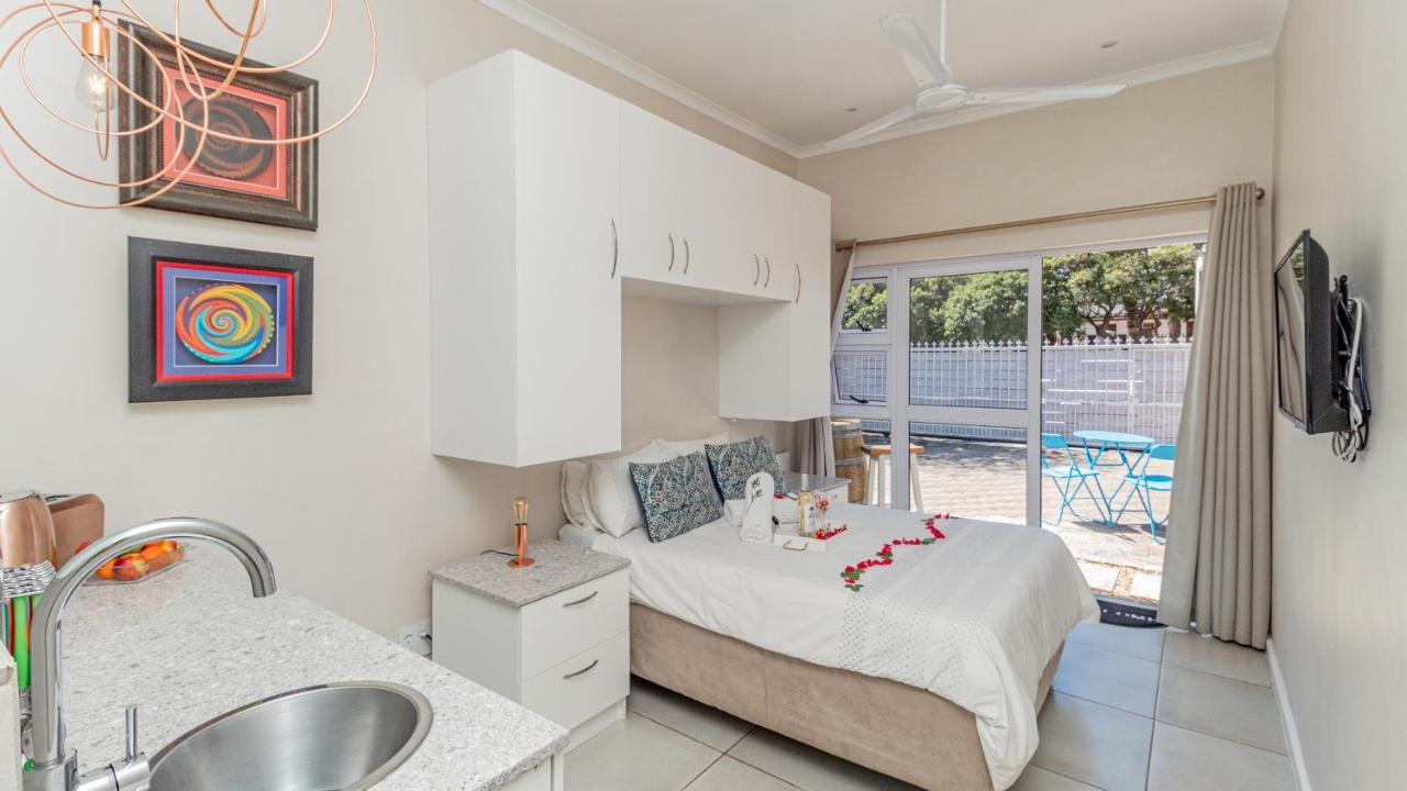 Sea Breeze Hotell Bloubergstrand Eksteriør bilde
