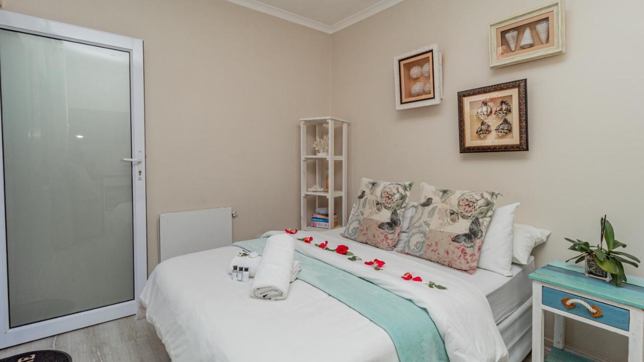 Sea Breeze Hotell Bloubergstrand Eksteriør bilde